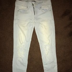 Womens American Eagle ripped jeans
